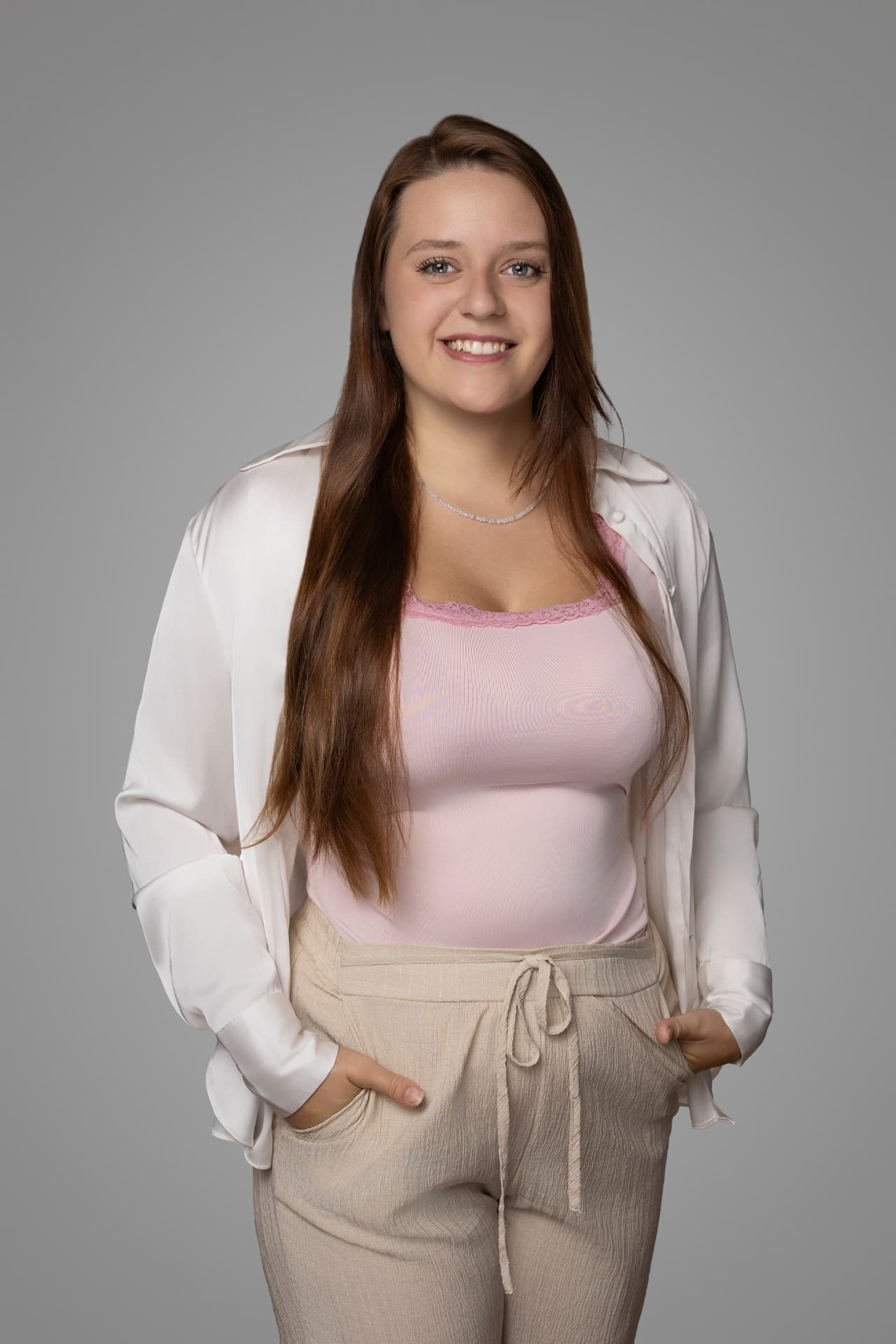 Jennifer Paul, Kundenservice & Schadenmanagement bei Neubert & Partner – Schnelle Hilfe im Schadenfall